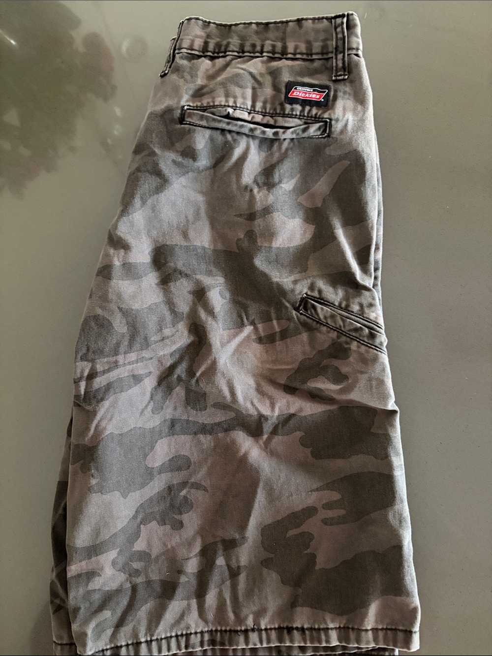Dickies Men's Camo Cargo Shorts in Black and Grey size 33.